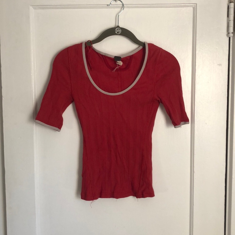 Red 3 quarter sleeve Free People shirt